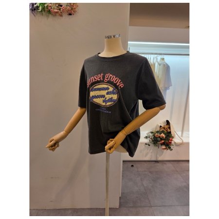 오버핏 레터링 라운드 티셔츠