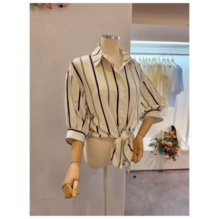 카라 스트라이프 블라우스