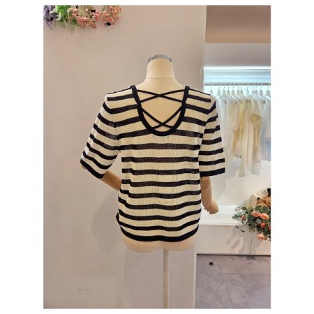 백 x 스트라이프 니트