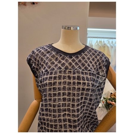 격자무늬 민소매 티셔츠