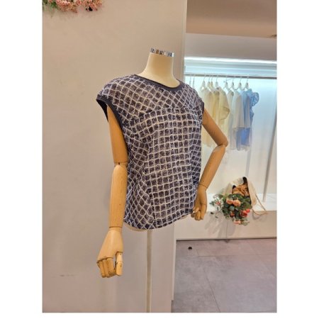 격자무늬 민소매 티셔츠