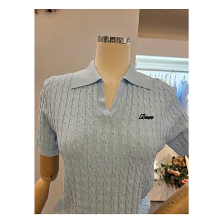 슬릿 카라 꽈배기 니트