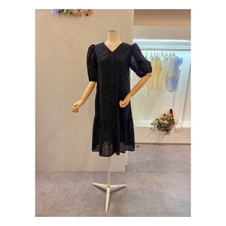 펀칭 브이넥 원피스