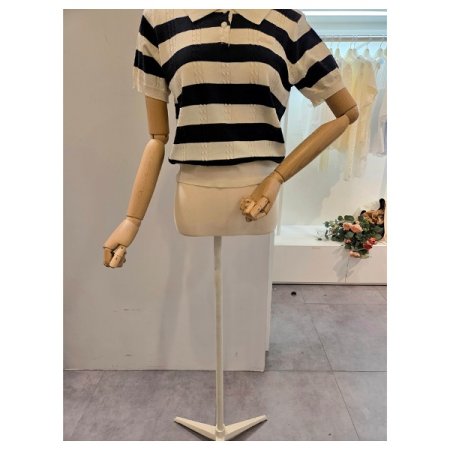 빅 스트라이프 카라 니트