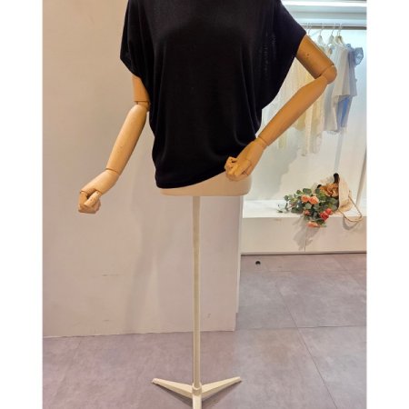 넥 진주장식 루즈핏 니트