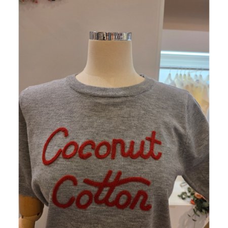 레터링 반팔 소매 니트