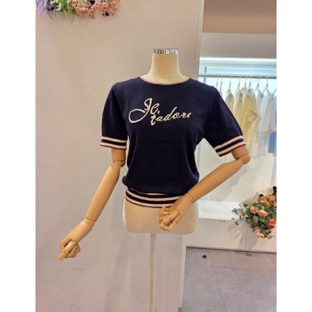 줄 배색 레터링 니트