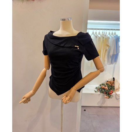 사선 셔링 슬림핏 티셔츠