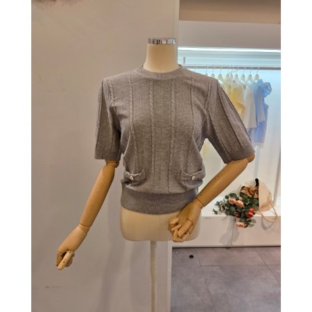 페이크 포켓 꽈배기 니트