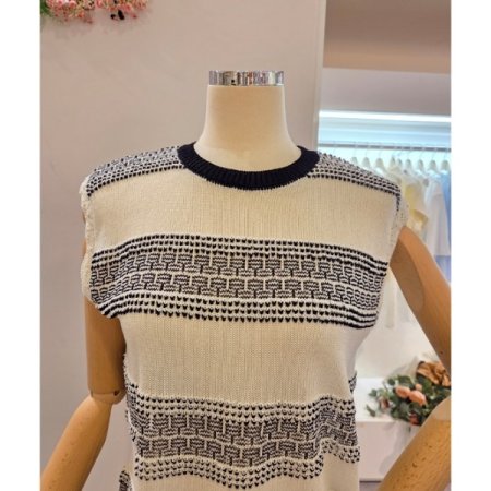 배색 패턴 민소매 니트