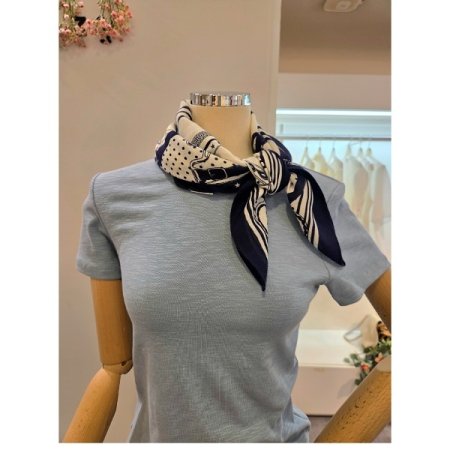 스카프 라운드 티셔츠 세트