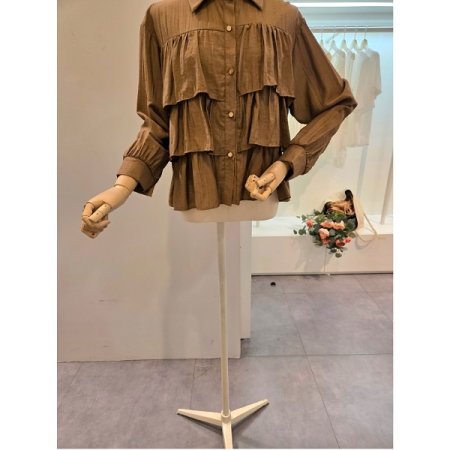 러플 긴팔 카라 블라우스