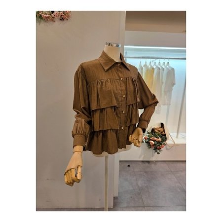 러플 긴팔 카라 블라우스