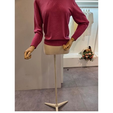 무지 라운드넥 니트