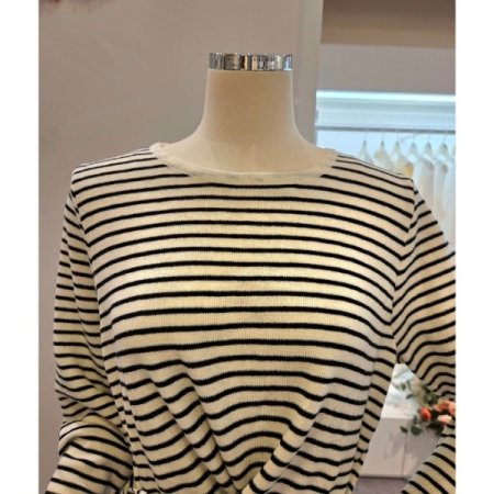 스트라이프 옆 단추 니트