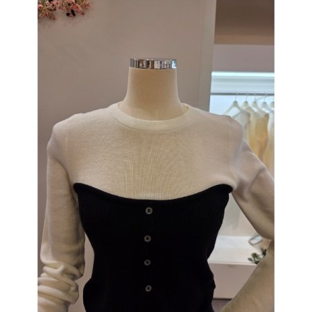 라운드넥 배색 레이어드 니트