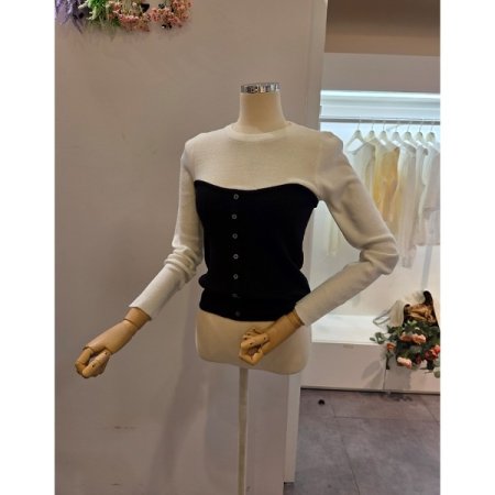 라운드넥 배색 레이어드 니트