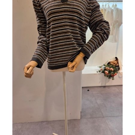 슬릿 카라 미니 스트라이프 니트