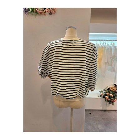 레터링 스트라이프 맨투맨티셔츠