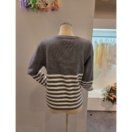 금장 스트라이프 라운드 가디건