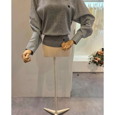 스트라이프 셔츠 배색 카라 니트