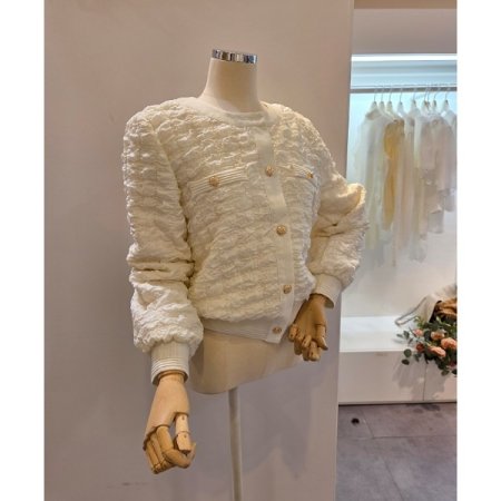 라운드넥 금장 자켓