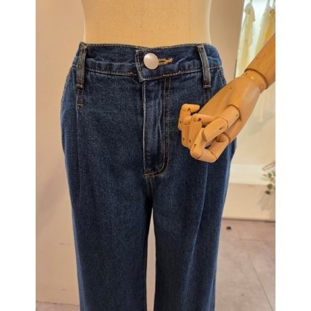 뒷밴딩 핀턱 데님 와이드 팬츠