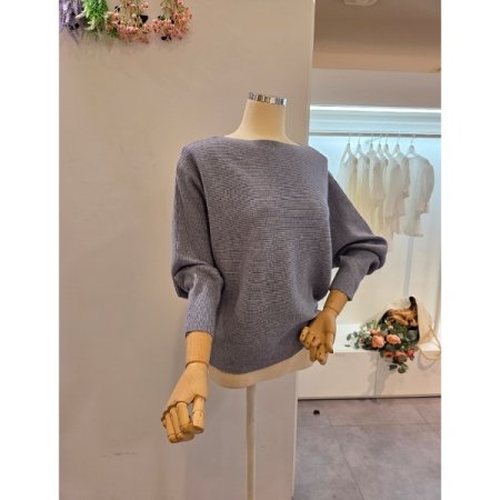 보트넥 가오리핏 니트