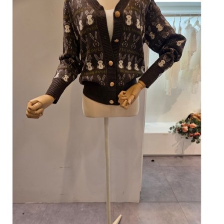 토끼 브이넥 니트 가디건