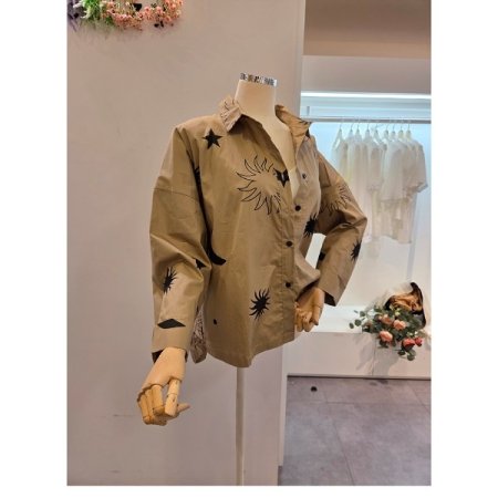 클리지 백 셔링 프린트 셔츠