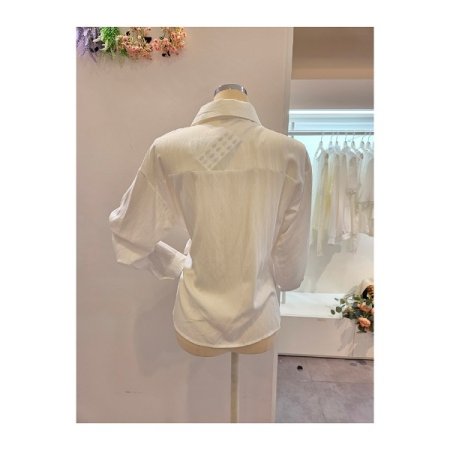 클리지 옆 리본 카라 셔츠