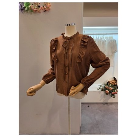 클리지 양 러플 핀턱 블라우스