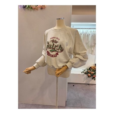 레터링 라운드 맨투맨 티셔츠