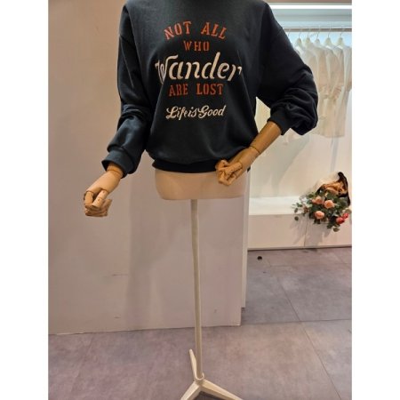 라운드 빅 레터링 맨투맨티셔츠