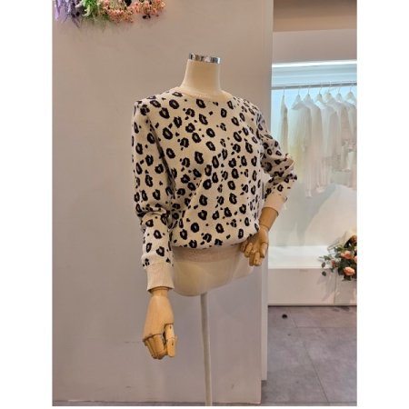 레오파드 라운드 니트