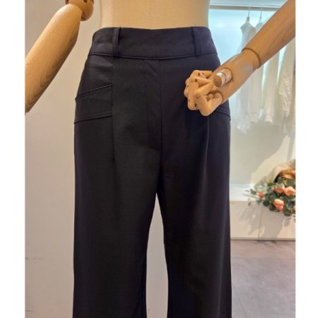 뒷밴딩 사선 포켓 와이드팬츠