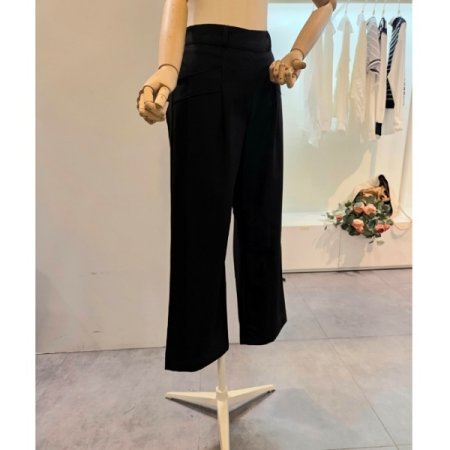 뒷밴딩 사선 포켓 와이드팬츠