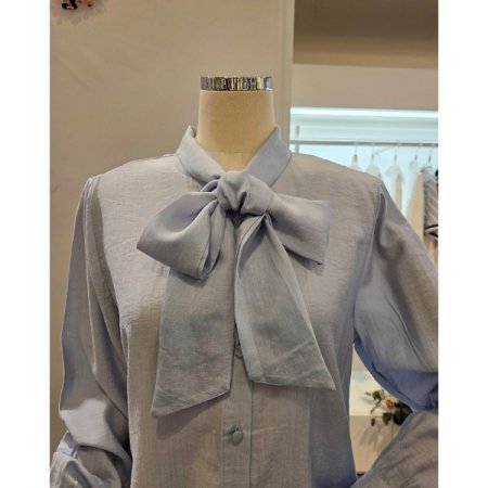 빅 리본 타이 블라우스