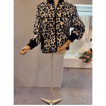 하이넥 레오파드 니트 집업점퍼