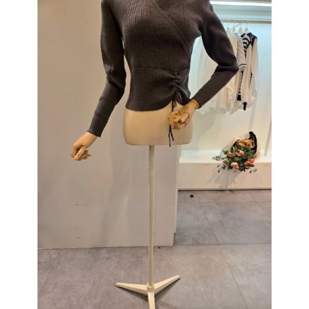 스트링 브이넥 골지 니트