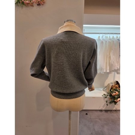 무지 카라 배색 니트