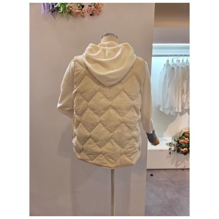 경량 덕다운 패딩 조끼