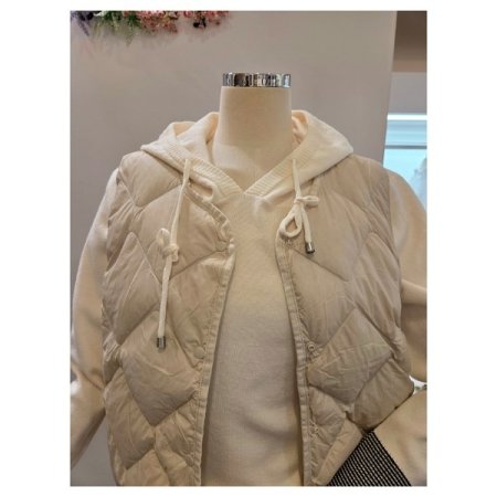 경량 덕다운 패딩 조끼