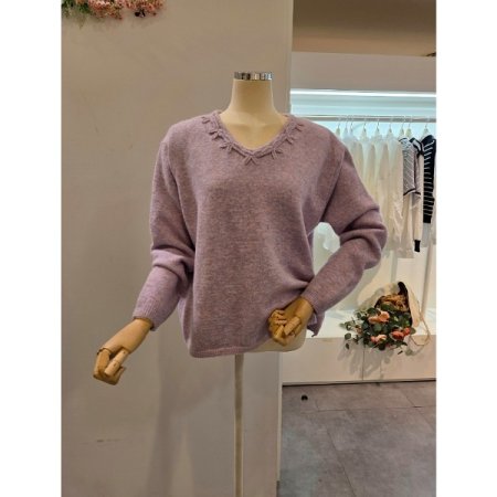 넥 포인트 브이넥 니트