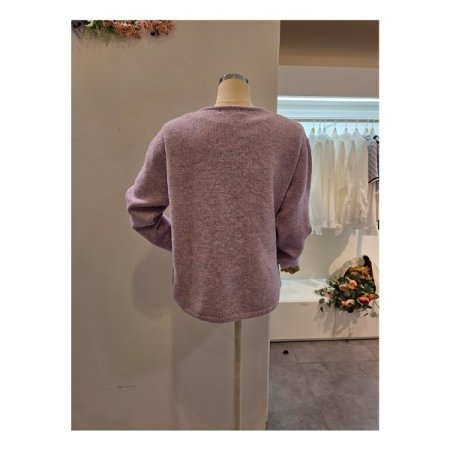 넥 포인트 브이넥 니트