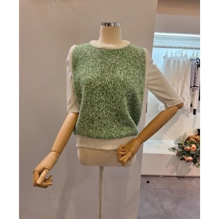 라운드 보카시 니트 조끼