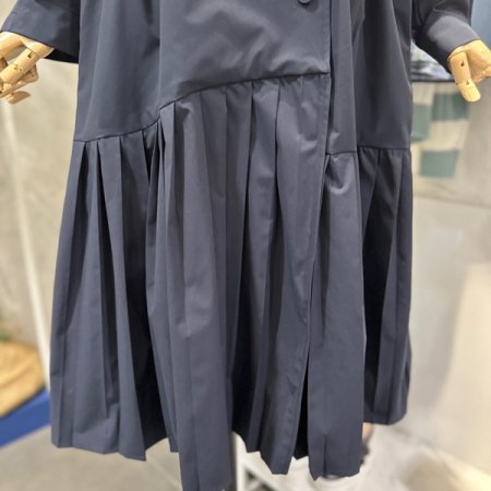 밑단 주름 원피스