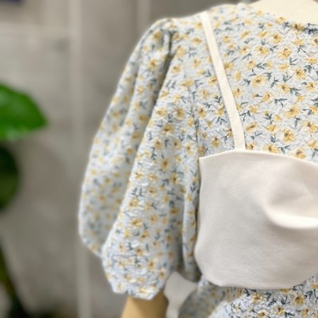 꽃 리본 블라우스