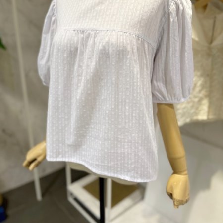 라운드 퍼프 블라우스