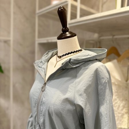 허리스트링 후드 점퍼